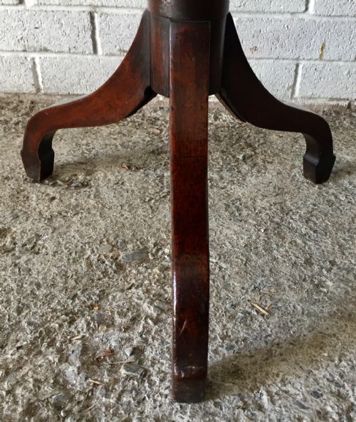 GEORGIAN MAHOGANY TRIPOD TILT TOP TABLE WITH SINGLE PLANK SQUARE TOP - ADDITIONAL PHOTO 4