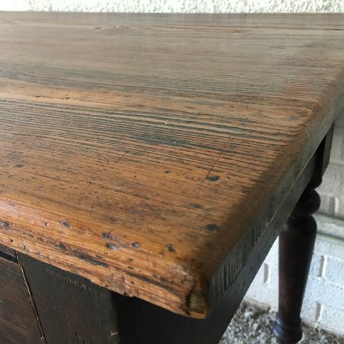 19TH CENTURY PINE KITCHEN PREPARATION TABLE WITH SINGLE DRAWER AND IN ORIGINAL STAIN FINISH - ADDITIONAL PHOTO 4