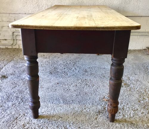 VICTORIAN PINE SCRUB TOP TABLE ON TURNED LEGS - ADDITIONAL PHOTO 9