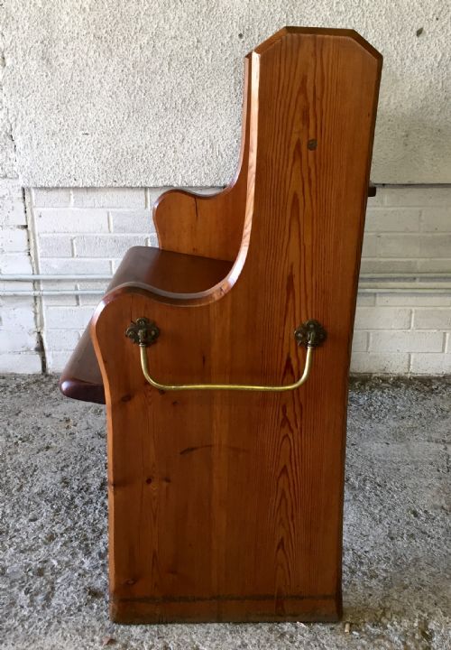 VICTORIAN PITCH PINE PEW WITH ORIGINAL BRASS FOLDING UMBRELLA STICK HOLDER - ADDITIONAL PHOTO 9