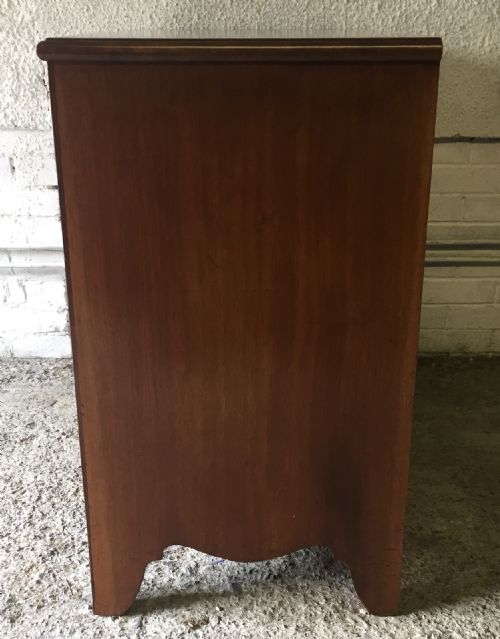 GEORGIAN MAHOGANY CHEST OF DRAWERS RAISED ON BRACKET FEET - ADDITIONAL PHOTO 7