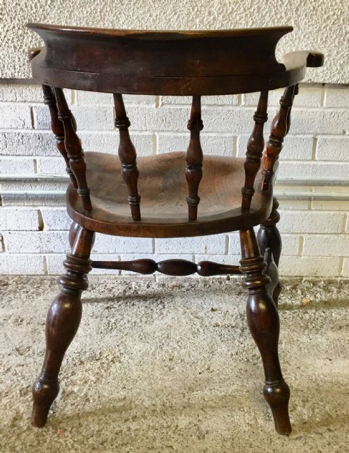 19TH CENTURY BEECH SMOKER'S BOW ARM CHAIR WITH AN UNUSUAL LARGE ELM SEAT - ADDITIONAL PHOTO 10