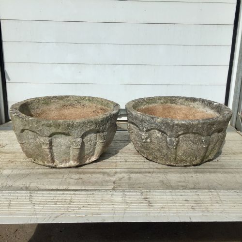 pair of reconstituted stone pots in the gothic style - CATEGORY: ANTIQUE MISCELLANEOUS - DATED 1930