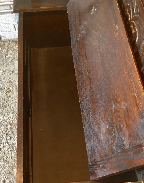 CIRCA 1900 CARVED OAK HALL BENCH WITH LIFT UP SEAT - ADDITIONAL PHOTO 8