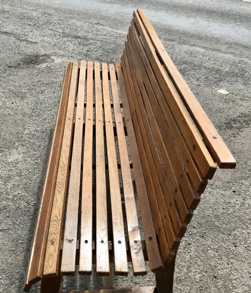 CIRCA 1920'S 30'S SOLID OAK BENCH FROM A BELGIAN RAILWAY STATION - ADDITIONAL PHOTO 4