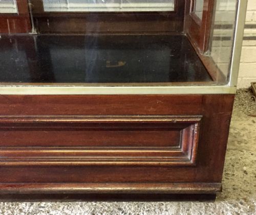 CIRCA 1910 SHOP DISPLAY CABINET WITH MARBLE TOP ON MAHOGANY FRAME - ADDITIONAL PHOTO 3