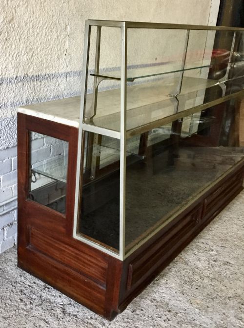 CIRCA 1910 SHOP DISPLAY CABINET WITH MARBLE TOP ON MAHOGANY FRAME - ADDITIONAL PHOTO 4