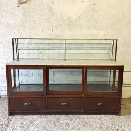 CIRCA 1910 SHOP DISPLAY CABINET WITH MARBLE TOP ON MAHOGANY FRAME - ADDITIONAL PHOTO 5