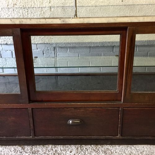 CIRCA 1910 SHOP DISPLAY CABINET WITH MARBLE TOP ON MAHOGANY FRAME - ADDITIONAL PHOTO 15