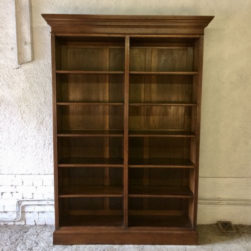 edwardian solid oak bookcase with 10 adjustable shelves - CATEGORY: ANTIQUE BOOKCASES - DATED EDWARDIAN