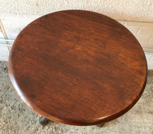 VICTORIAN CAST IRON PUB TABLE WITH ORIGINAL MAHOGANY TOP - ADDITIONAL PHOTO 2