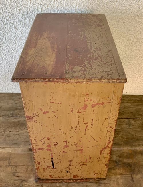 19TH CENTURY PAINTED PINE SPECIMEN COLLECTOR'S DRAWERS WITH LAYERS OF OLD PAINT - ADDITIONAL PHOTO 5
