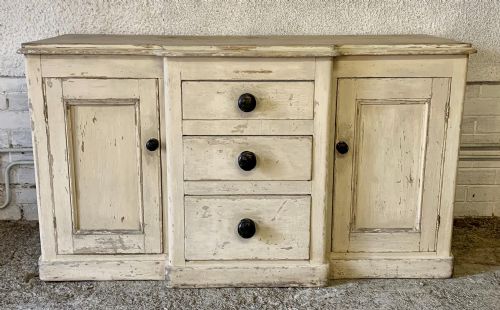 VICTORIAN PINE BREAKFRONT DRESSER BASE IN ORIGINAL PAINT - ADDITIONAL PHOTO 1