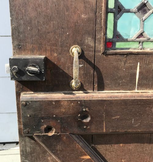 CIRCA 1900 OAK DOOR COMPLETE WITH ORIGINAL FRAME AND WITH IRON HINGES AND LEAD LIGHT PANEL - ADDITIONAL PHOTO 12