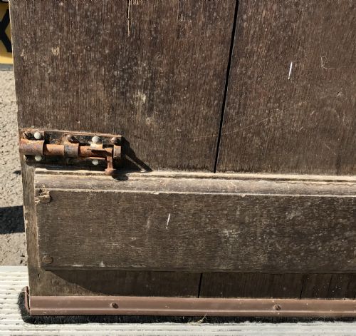 CIRCA 1900 OAK DOOR COMPLETE WITH ORIGINAL FRAME AND WITH IRON HINGES AND LEAD LIGHT PANEL - ADDITIONAL PHOTO 15
