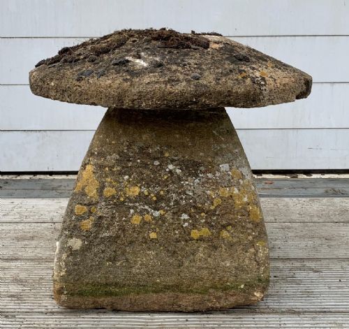 19th century ham stone staddle stone - CATEGORY: ANTIQUE MISCELLANEOUS - DATED 19TH CENTURY