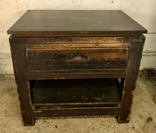 19TH CENTURY PRINTERS TABLE IN ORIGINAL FINISH - ADDITIONAL PHOTO 2
