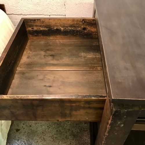 19TH CENTURY PRINTERS TABLE IN ORIGINAL FINISH - ADDITIONAL PHOTO 6