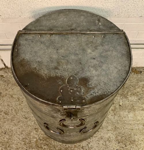 EARLY 20TH CENTURY GALVANISED FEED BIN - ADDITIONAL PHOTO 1