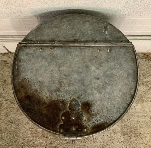 EARLY 20TH CENTURY GALVANISED FEED BIN - ADDITIONAL PHOTO 2