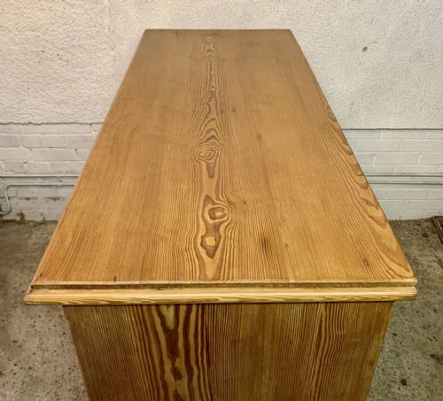VICTORIAN PITCH PINE BANK OF 8 DRAWERS WITH ORIGINAL GOTHIC HANDLES - ADDITIONAL PHOTO 3