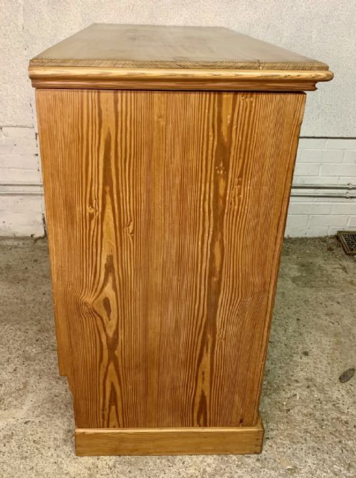 VICTORIAN PITCH PINE BANK OF 8 DRAWERS WITH ORIGINAL GOTHIC HANDLES - ADDITIONAL PHOTO 10