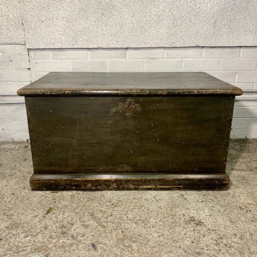 victorian painted pine blanket box with original paint - CATEGORY: ANTIQUE CHESTS - DATED VICTORIAN