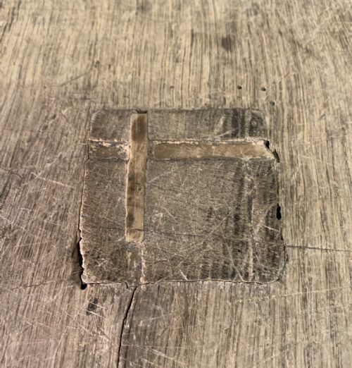 19TH CENTURY HARDWOOD PIG BENCH - ADDITIONAL PHOTO 4