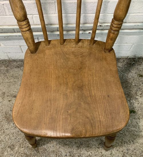 SET OF 4 VICTORIAN STICK BACK KITCHEN CHAIRS CONSTRUCTED FROM ELM AND BEECH - ADDITIONAL PHOTO 7