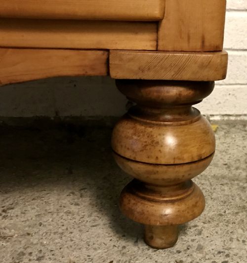 VICTORIAN PINE CHEST OF DRAWERS - ADDITIONAL PHOTO 8
