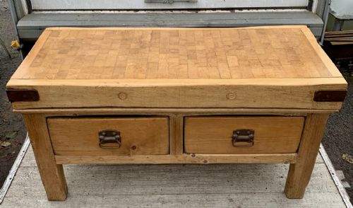 CIRCA 1900 BUTCHERS BLOCK ON ORIGINAL BASE WITH 2 DRAWERS - ADDITIONAL PHOTO 2