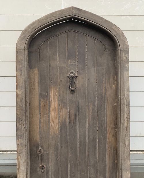 19TH CENTURY ARCHED OAK DOOR WITH FRAME - ADDITIONAL PHOTO 2
