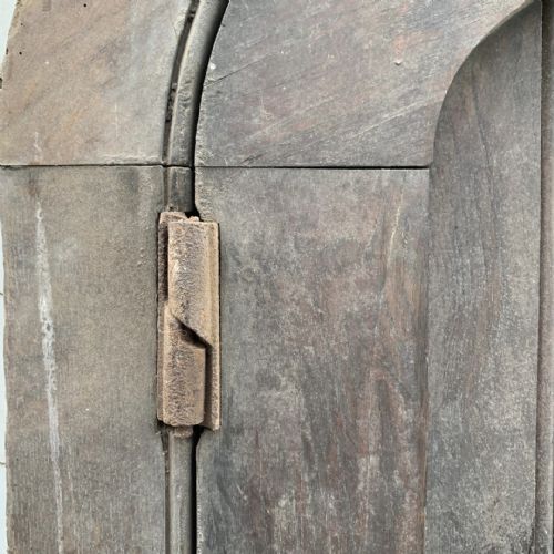 19TH CENTURY ARCHED OAK DOOR WITH FRAME - ADDITIONAL PHOTO 11