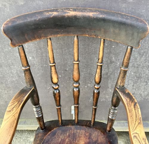 VICTORIAN ELM AND BEECH WINDSOR ARM CHAIR - ADDITIONAL PHOTO 2