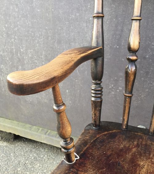 VICTORIAN ELM AND BEECH WINDSOR ARM CHAIR - ADDITIONAL PHOTO 3