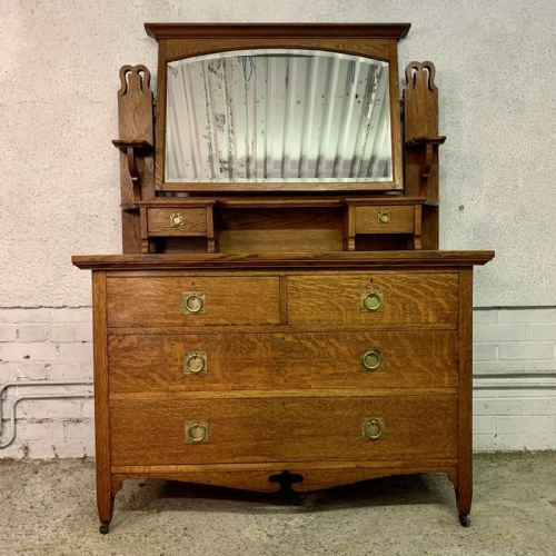 1920's oak arts and crafts dressing chest complete with original brass handles - CATEGORY: ANTIQUE DRESSING TABLES - DATED 1920