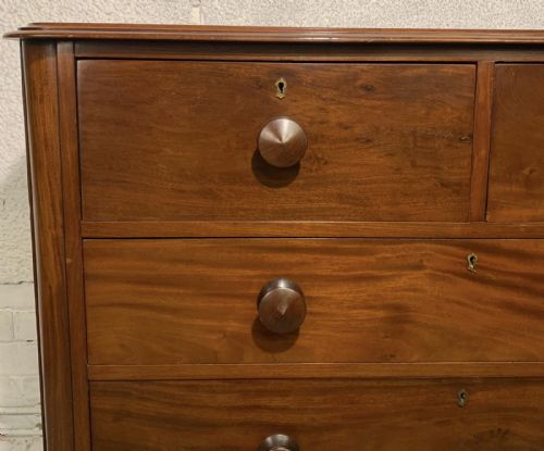 VICTORIAN MAHOGANY CHEST OF DRAWERS WITH ORIGINAL KNOBS - ADDITIONAL PHOTO 3