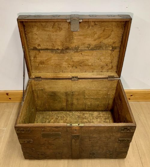 19TH CENTURY OAK METAL BOUND SILVER CHEST - ADDITIONAL PHOTO 3