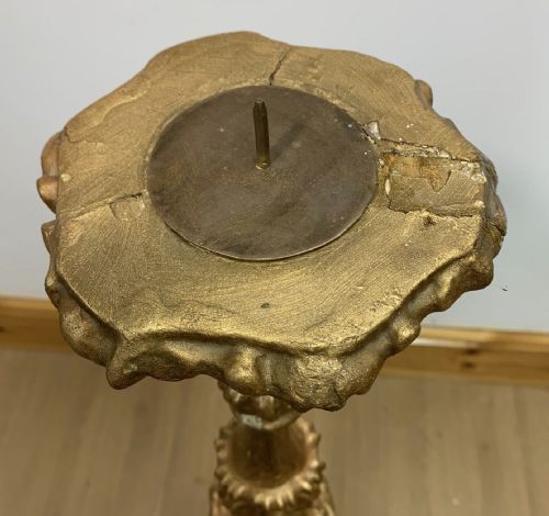 PAIR OF 19TH CENTURY GILT WOODEN GESSO PRICKET CANDLESTICKS - ADDITIONAL PHOTO 7