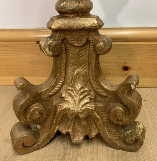 PAIR OF 19TH CENTURY GILT WOODEN GESSO PRICKET CANDLESTICKS - ADDITIONAL PHOTO 10