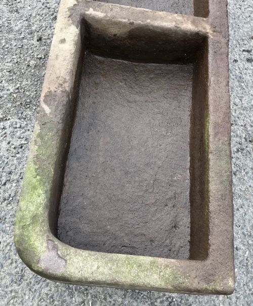 19TH CENTURY HAND CARVED PENNANT STONE PARTITION TROUGH WITH ROUNDED CORNERS - ADDITIONAL PHOTO 5