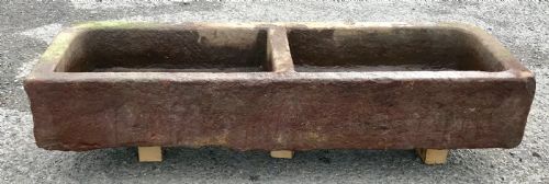 19TH CENTURY HAND CARVED PENNANT STONE PARTITION TROUGH WITH ROUNDED CORNERS - ADDITIONAL PHOTO 6