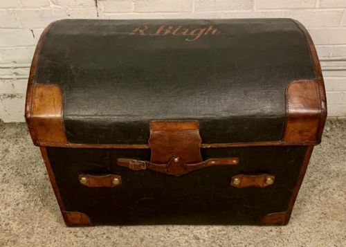 I9TH CENTURY DOME TOP CARRIAGE TRUNK - ADDITIONAL PHOTO 1