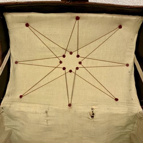 I9TH CENTURY DOME TOP CARRIAGE TRUNK - ADDITIONAL PHOTO 5