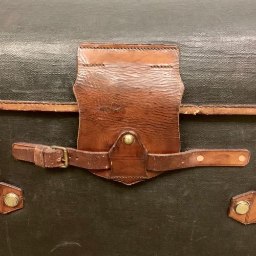 I9TH CENTURY DOME TOP CARRIAGE TRUNK - ADDITIONAL PHOTO 8