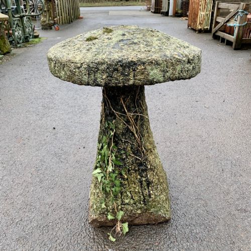 19th century cornish granite staddle stone - CATEGORY: ANTIQUE MISCELLANEOUS - DATED 19TH CENTURY