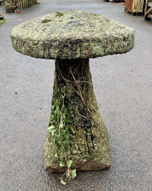 19TH CENTURY CORNISH GRANITE STADDLE STONE - ADDITIONAL PHOTO 1