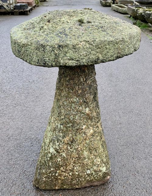 19TH CENTURY CORNISH GRANITE STADDLE STONE - ADDITIONAL PHOTO 5