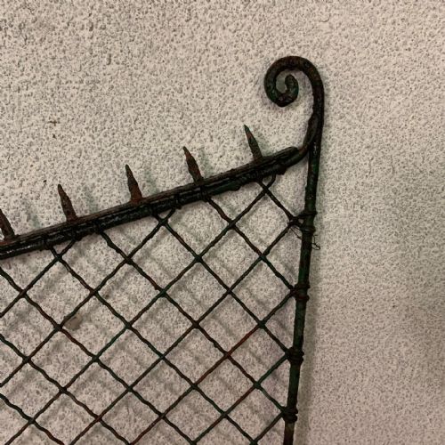 SET OF 11 VICTORIAN WIRE MESH RAILINGS - ADDITIONAL PHOTO 3