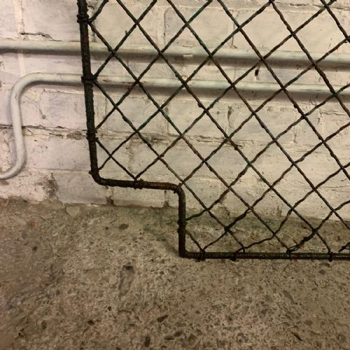 SET OF 11 VICTORIAN WIRE MESH RAILINGS - ADDITIONAL PHOTO 10